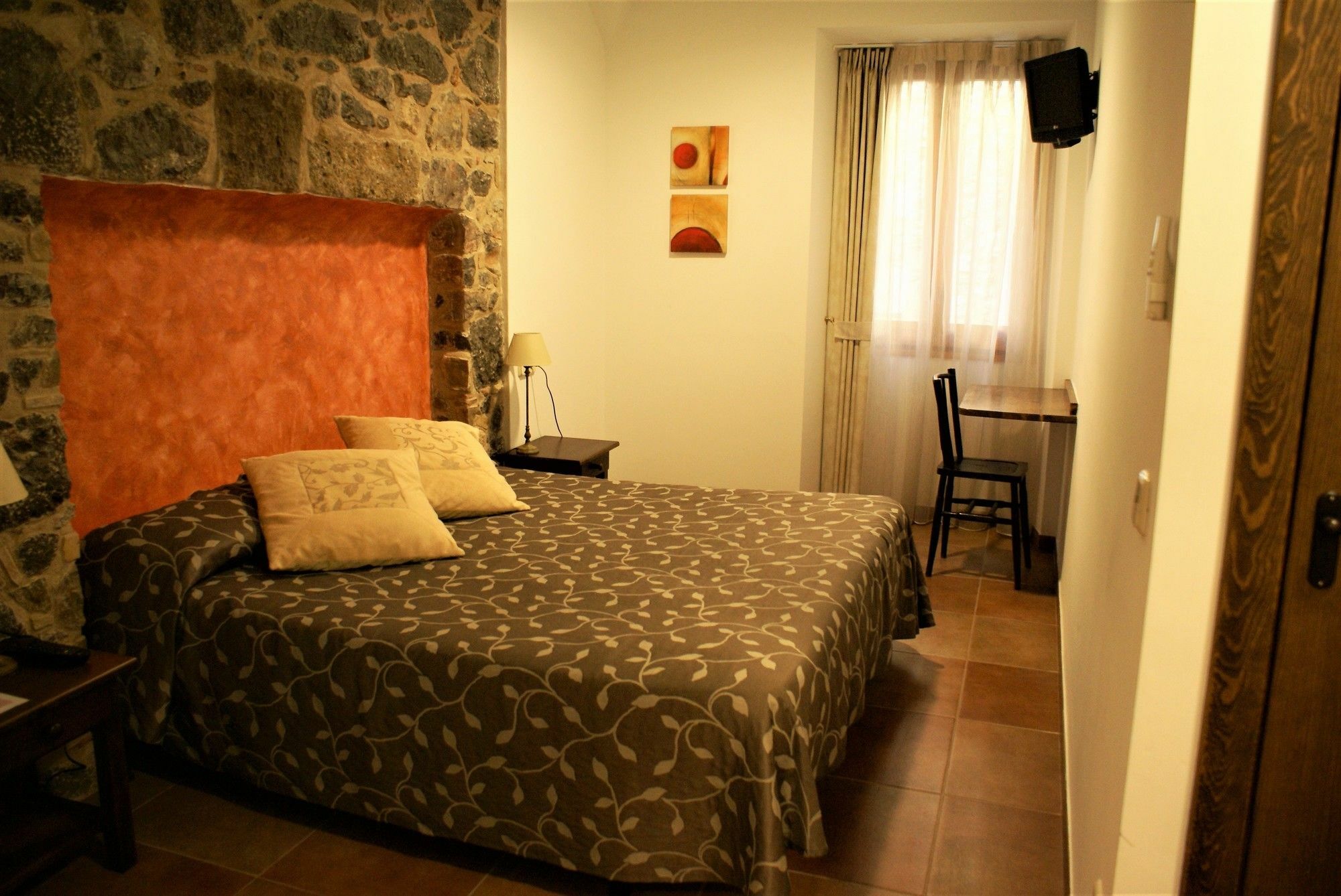 Fonda Mitja Hotel Torroella De Montgri Exterior photo